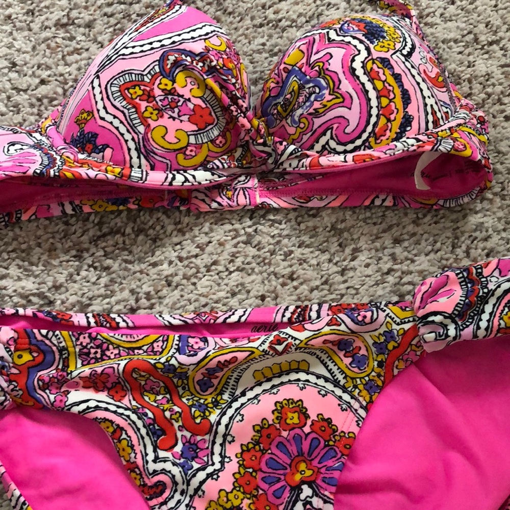 Pink bikini - Picture 2 of 5